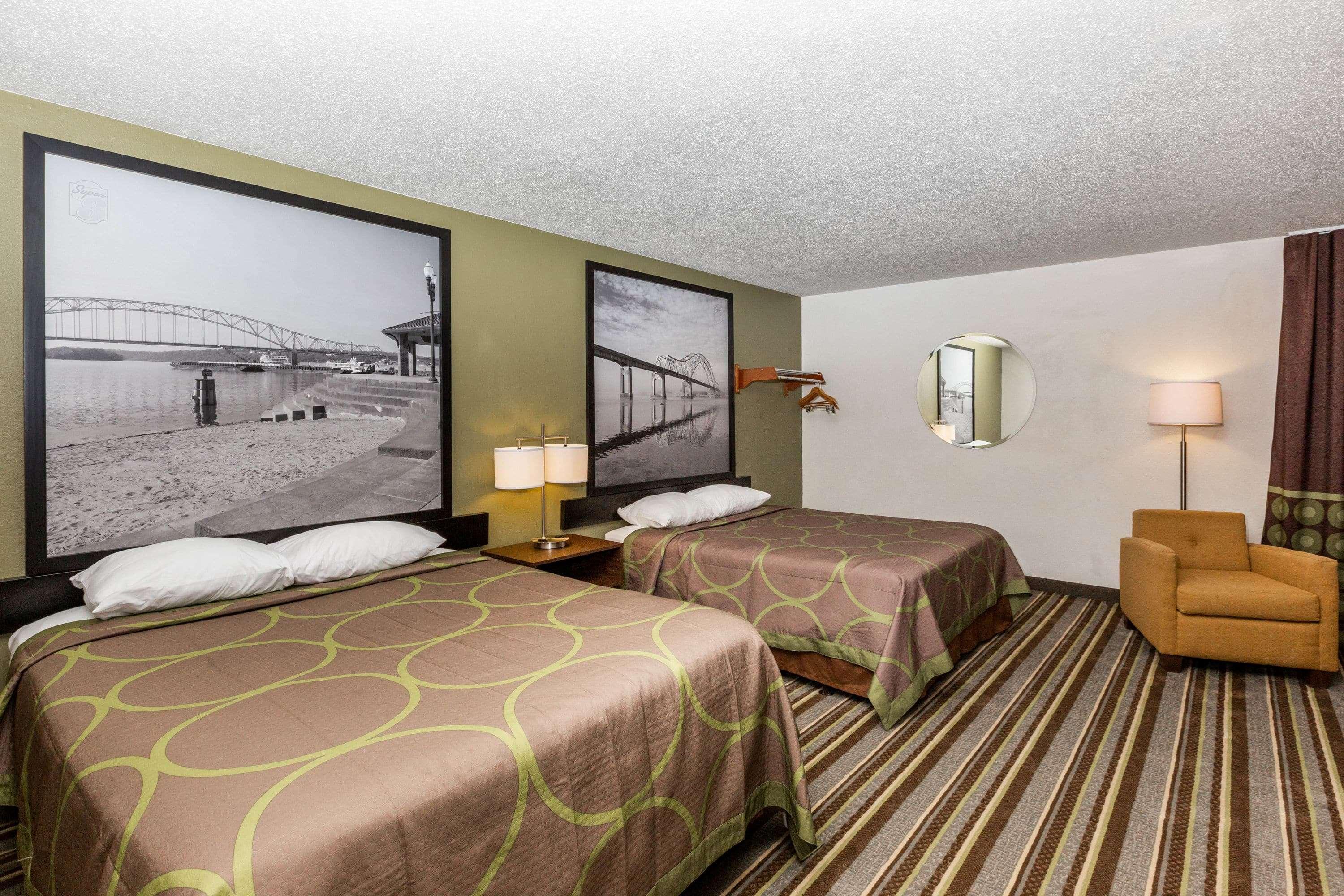 Super 8 By Wyndham Storm Lake Bagian luar foto